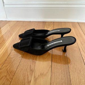 Manolo Blahnik Maysale Suede 50MM Mid-Heel Mules Pumps Black